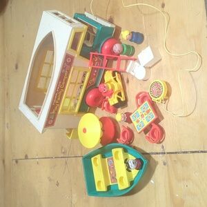 #16 Vintage 1974 Fisher Price Play Family Camper Little People Playset #994